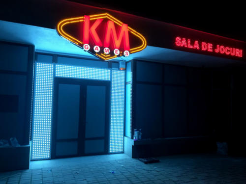 Firme LUMINOASE
