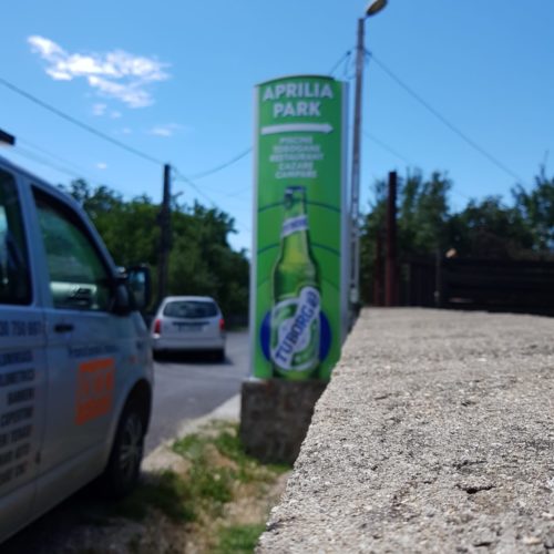 Totem dubla fata, profil Aluminiu, cu fete bombate, Totem TUBORG Aprilia PARK by Promotionale Craiova