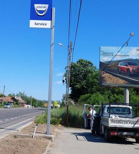 Totem DACIA Service Filiasi, Firme luminoase Filiasi, Firme luminoase Craiova, panouri stradale Craiova, Panouri publicitare Craiova